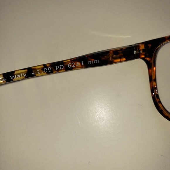 Tortoise Shell Women's Glasses - Picture 5 of 9